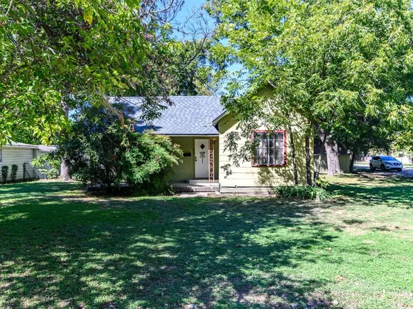 407 NE 3rd St, Hubbard, TX 76648