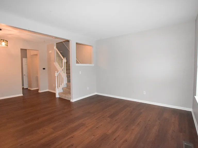 2210 Knotty Pine Trl — Photo 10