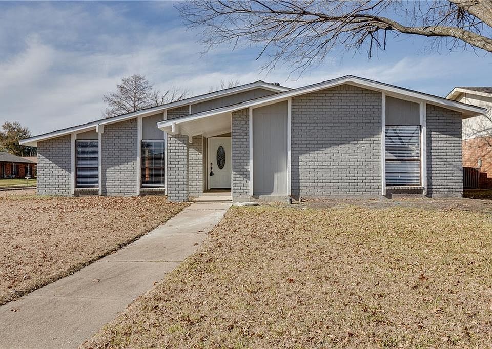1st image of 4201 Woodbluff Dr