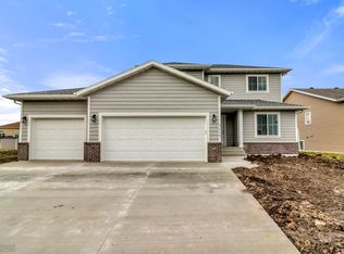 3515 18th St S, Moorhead, MN