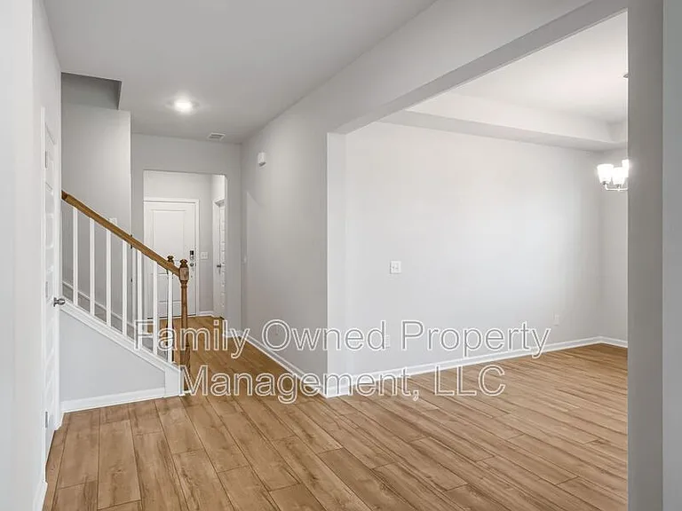 2048 Longhorn Ln — Photo 15