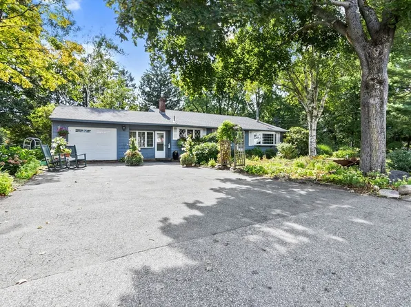 38 Pickering St, Danvers, MA 01923