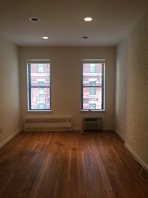 Rented by Prospect Equities Real Estate Corp | media 11