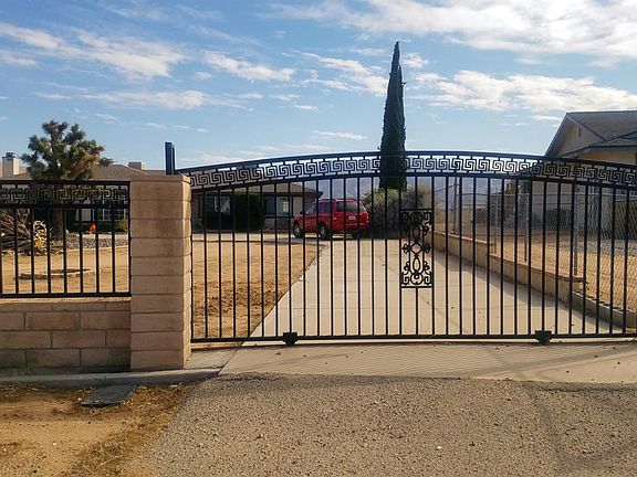4th image of 18457 Damon Dr