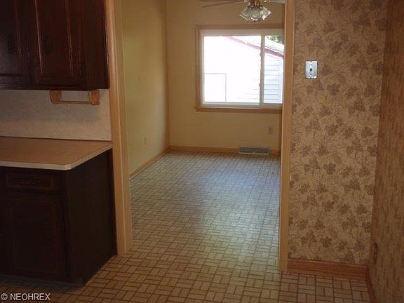 3rd image of 3834 Huntmere Ave