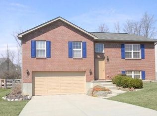 2218 Custer Ln, Fort Wright, KY 41017