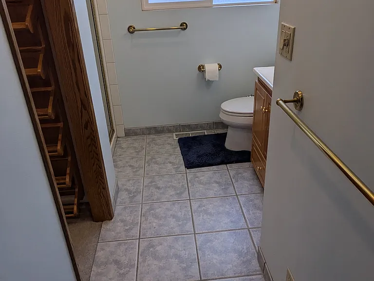 12859 NE 84th St — Photo 6