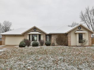 517 S Lincoln Ave, Strafford, MO 65757