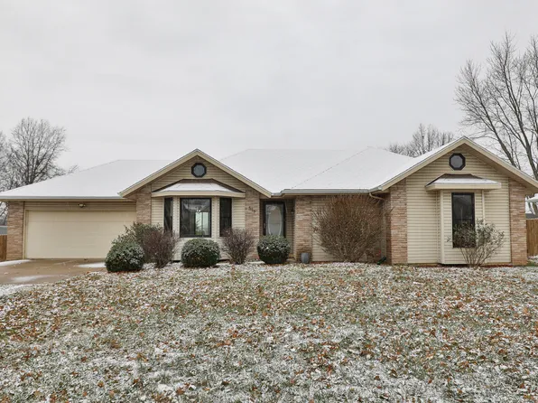 517 S Lincoln Avenue, Strafford, MO 65757