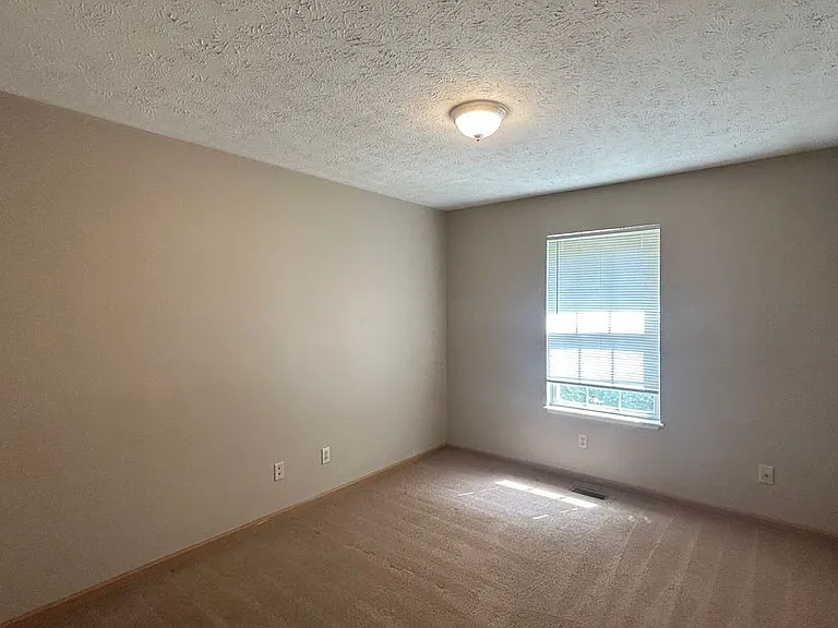 2196 State Road 26 W — Photo 15