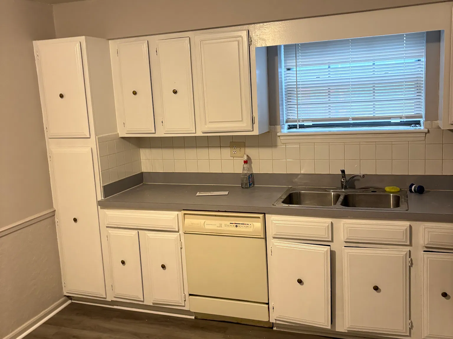 1 bed, 800 sqft, $900 — Photo 2