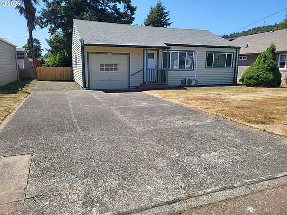 2nd image of 1023 N Knott St