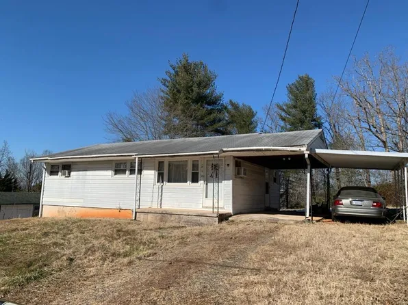 212 Shumate Dr, Collinsville, VA 24078