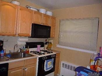 3rd image of 7366 Springfield Blvd
