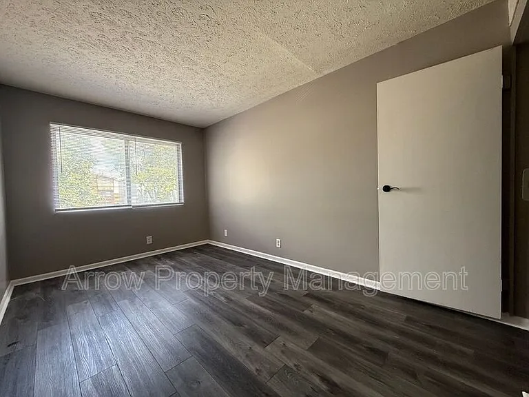 1215 E St #5 — Photo 6