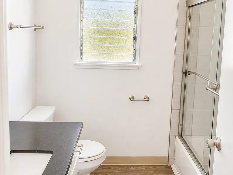 5315 Whitsett Ave #6 — Photo 9
