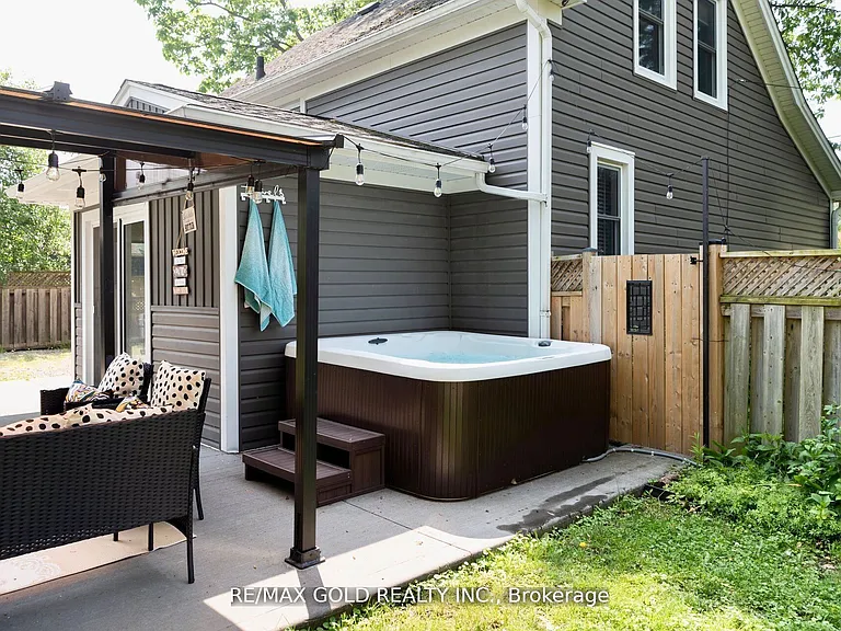 5853 McLeod Rd — Photo 16