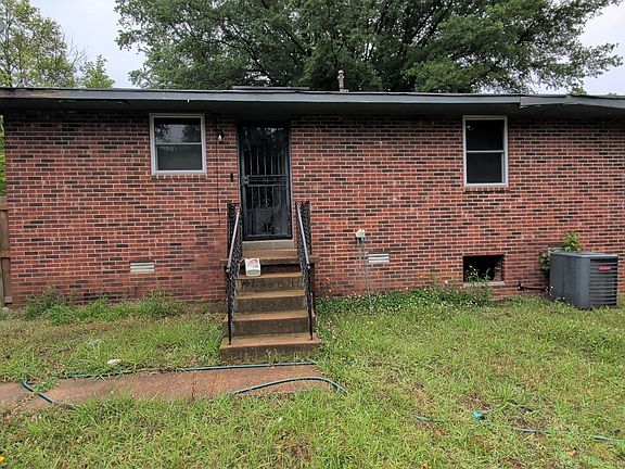 3rd image of 43 Tanglewood Ln
