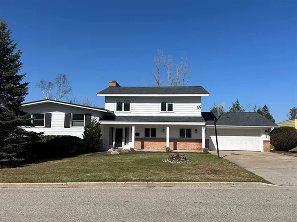 1118 Valley View Ave, Petoskey, MI 49770