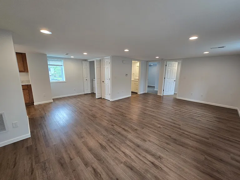 904 W Welsh St #B — Photo 10