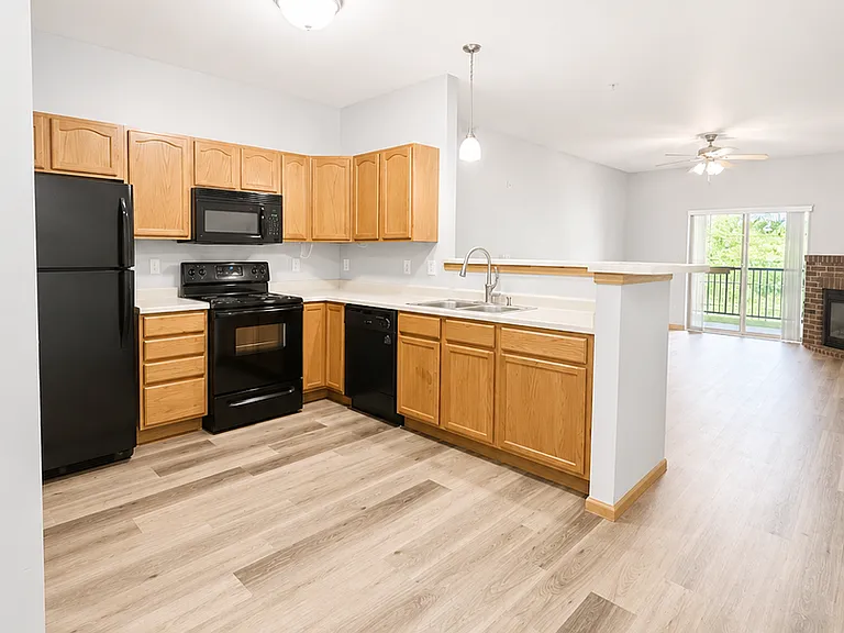 Stratford Place Luxury Apartments — Photo 22