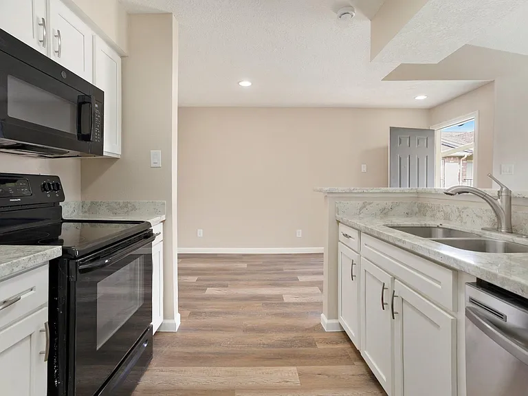18800 Egret Bay Blvd #306 — Photo 7