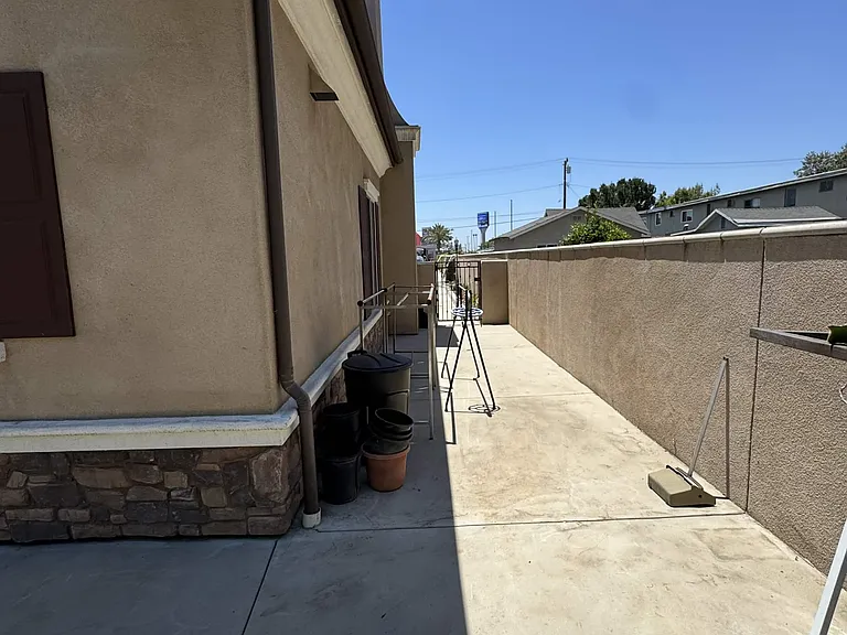 11659 Sitka St — Photo 20