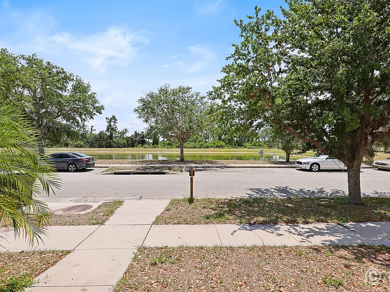 2106 Pleasant View Ave — Photo 25