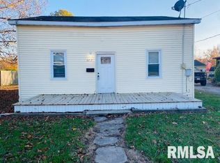 2617 Cherry St, Mount Vernon, IL 62864