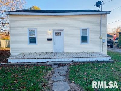 2617 Cherry St, Mount Vernon, IL, 62864
