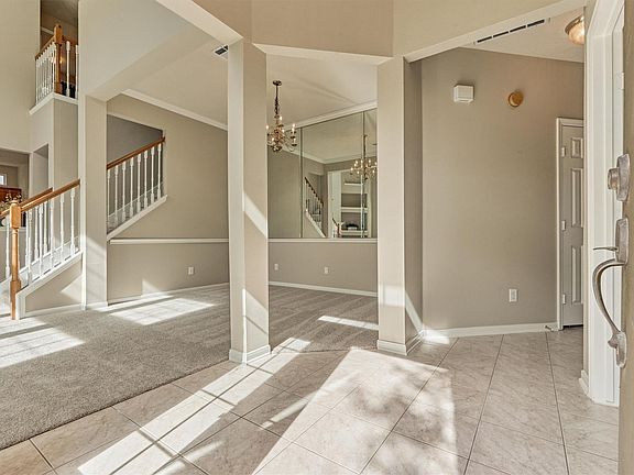 5th image of 31 Valley Oaks Cir