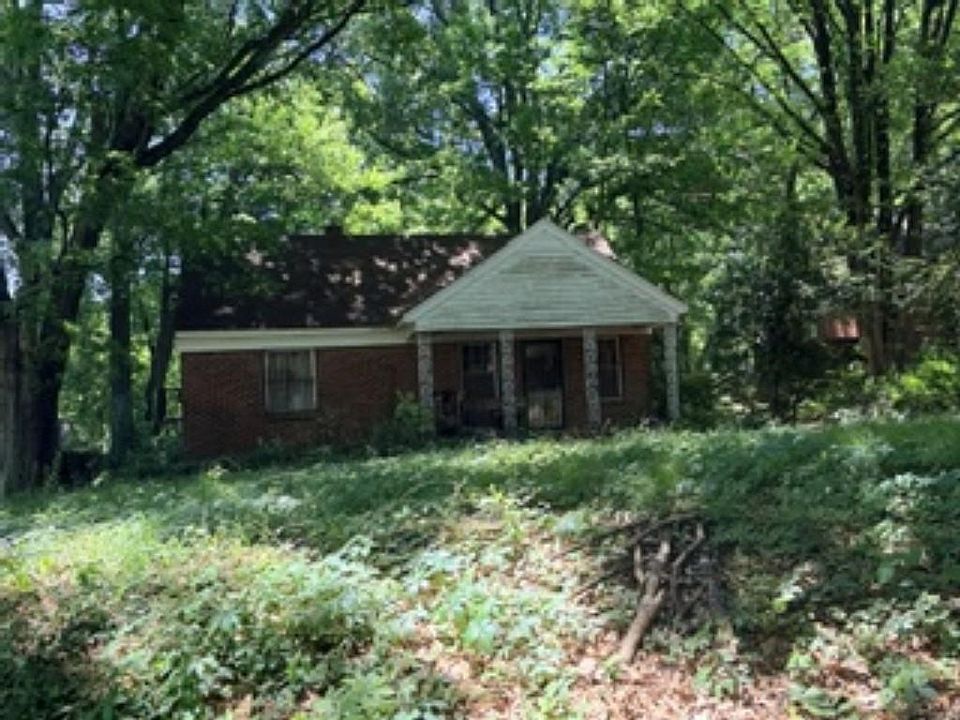2nd image of 2211 Carnes Ave