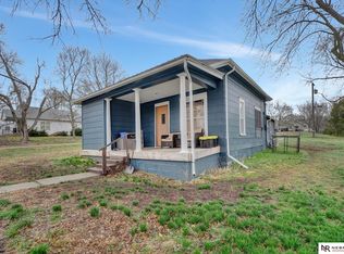 480 Maple St, Sterling, NE 68443