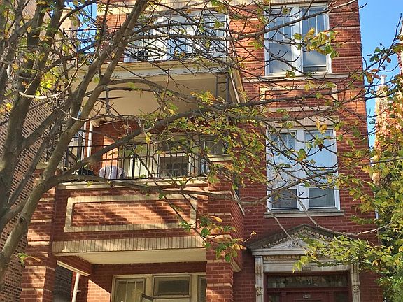 5th image of 846 N Hoyne Ave #1FR