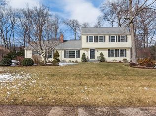 285 Hotchkiss Rdg, Cheshire, CT 06410