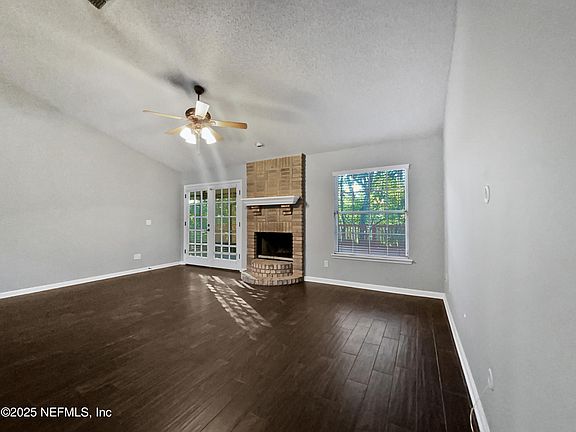 3rd image of 10723 AQUILA Court