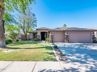 2534 E Morgan Ct, Gilbert, AZ 85295