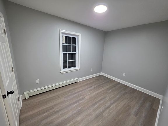 3rd image of 14 Stanley Ave #1