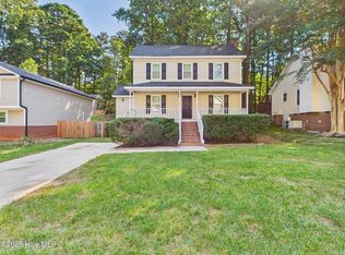 115 Rock Pointe Ln, Cary, NC 27513