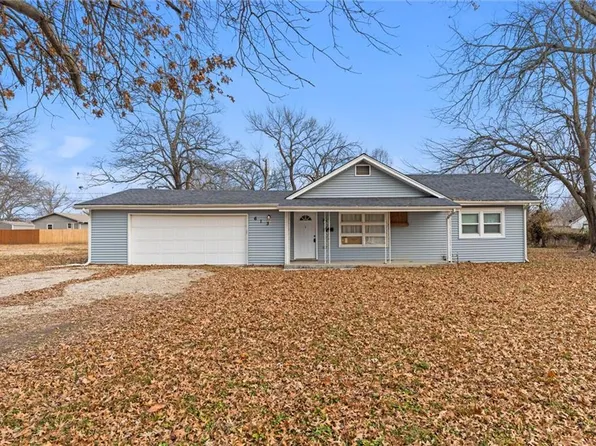613 S Cherry St, Ottawa, KS 66067
