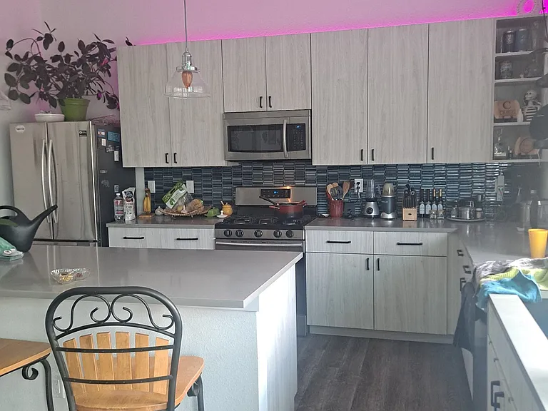 909 Russell St — Photo 7