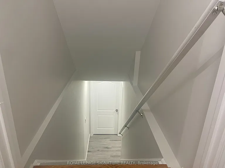 99 Convoy Cres #BASEMENT — Photo 2
