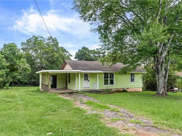1344 Jackson St, Griffin, GA 30223