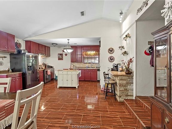 4th image of 116 S Tammye Ln