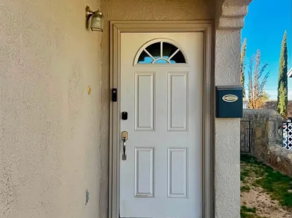 2837 Magic Rock Dr, El Paso, TX 79938