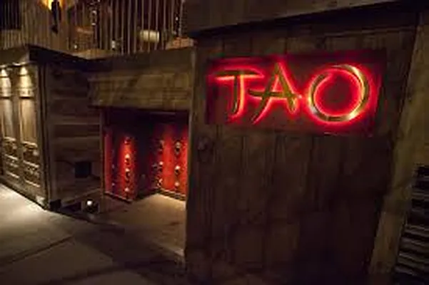 Rented by Douglas Elliman | media 26