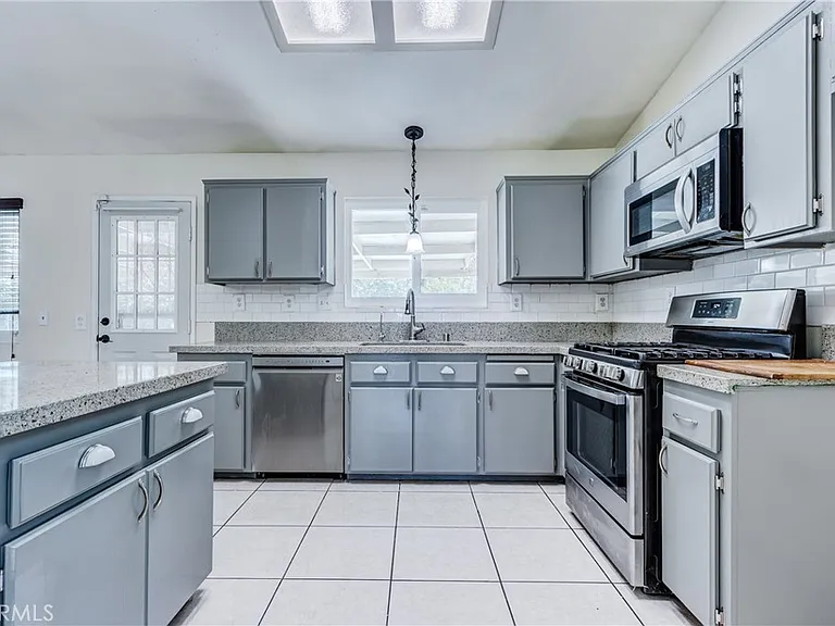 14845 Hibiscus Ave — Photo 17