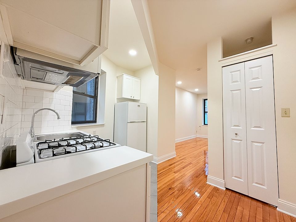 1st image of 316 E 34th St APT 4D