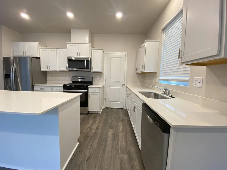 4813 Milo Ave NE — Photo 4