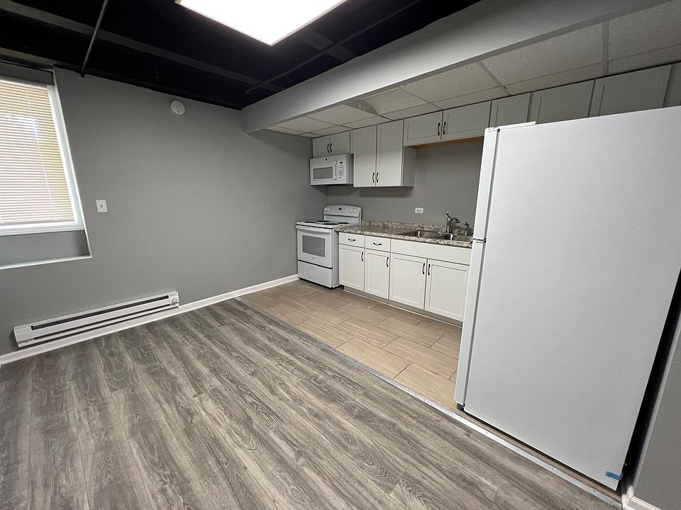 1231 North Galena Avenue 100 Apartments Dixon, IL Zillow